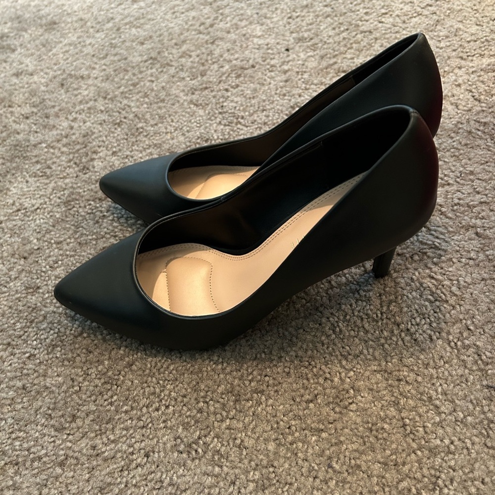 Kelly & Katie Astivia Black Pump Stiletto Heels, 11